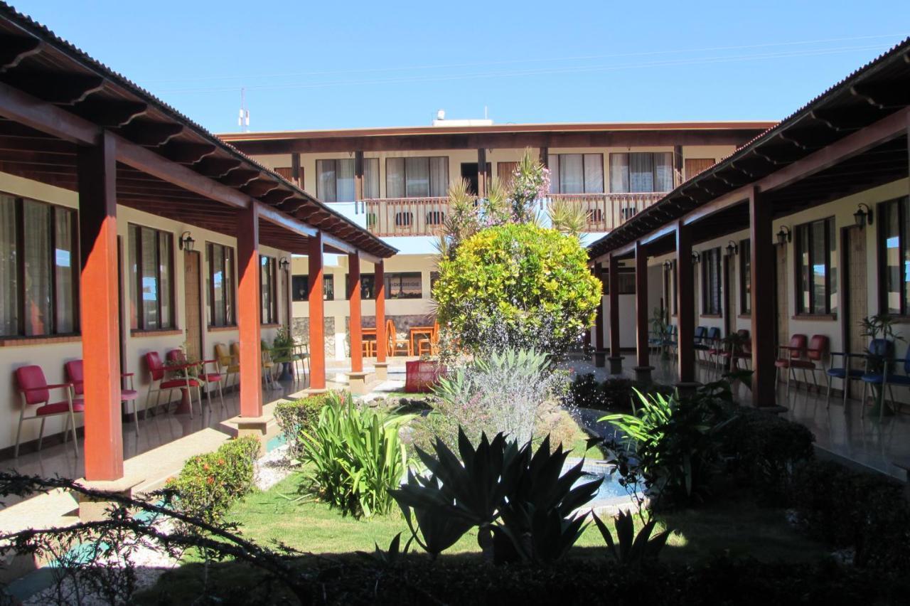 Hotel La Siesta Liberia Exterior photo